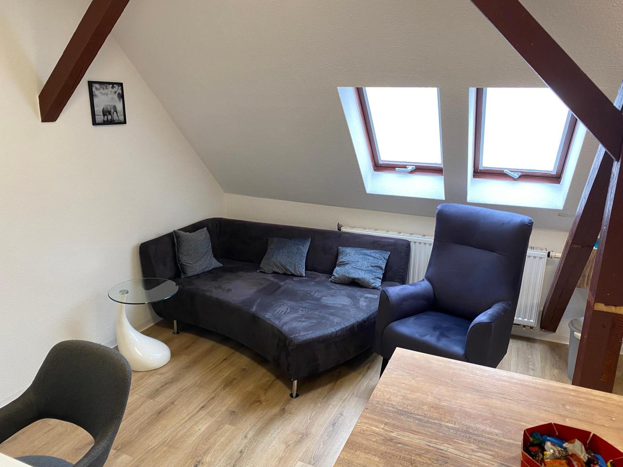 Apartment Wieko Leibnizstr. H1, Dg Rechts *